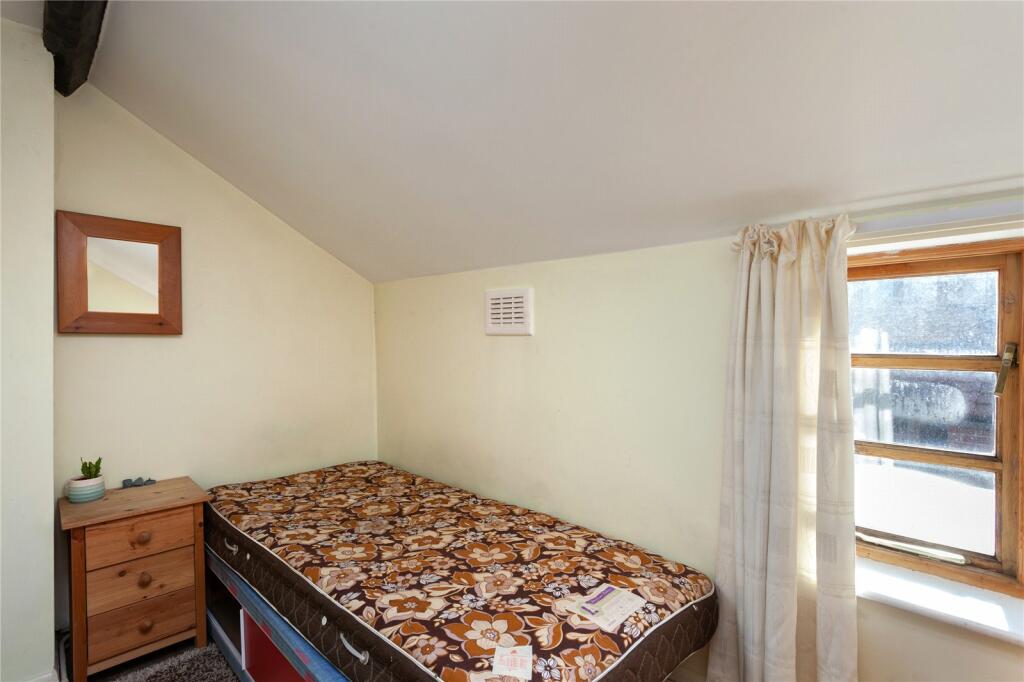 2 bedroom semidetached house for sale in Flaxton, York, North