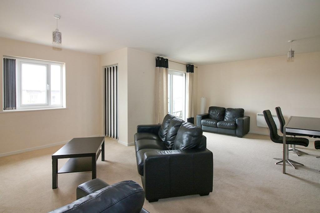 2 bedroom penthouse for sale in Bolton Road, Blackburn, Lancashire, BB2
