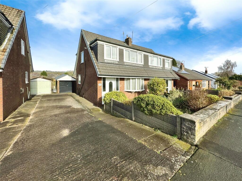 3 bedroom bungalow for sale in Beechwood Drive, Blackburn, Lancashire, BB2