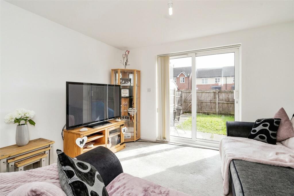 3 bedroom terraced house for sale in Alfred Street, Bury, Greater Manchester, BL9