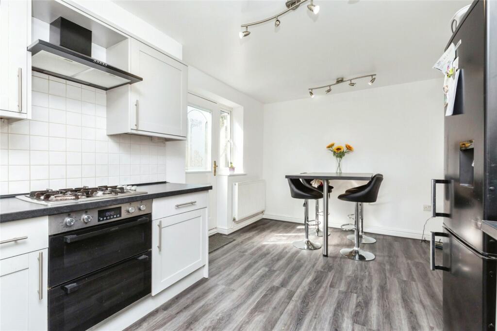 Additional property image - High Bank Crescent, Darwen, Lancashire, BB3