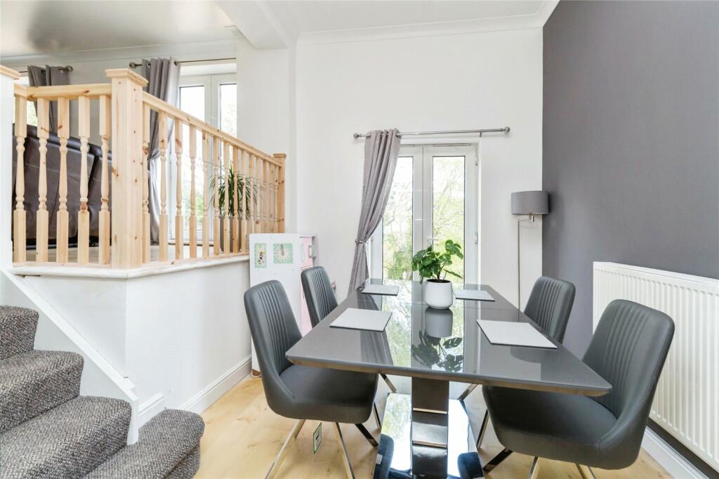 Additional property image - High Bank Crescent, Darwen, Lancashire, BB3