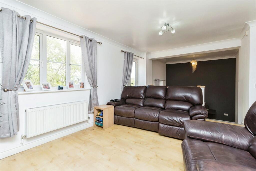 Additional property image - High Bank Crescent, Darwen, Lancashire, BB3