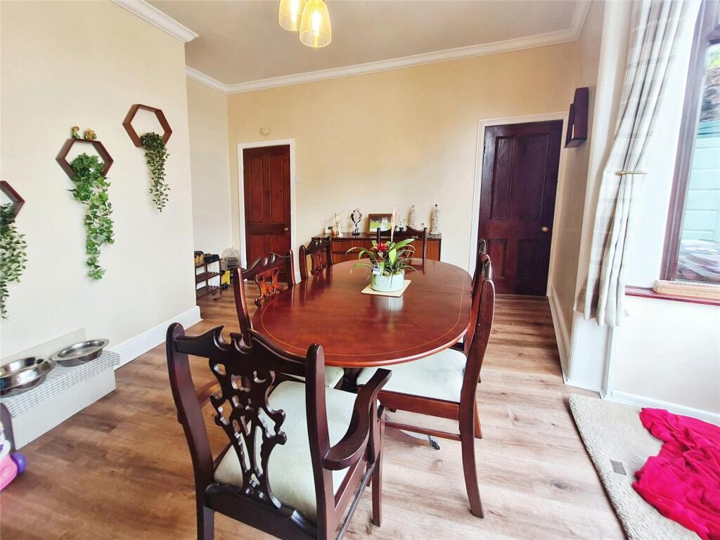 Additional property image - Earnsdale Road, Darwen, Lancashire, BB3
