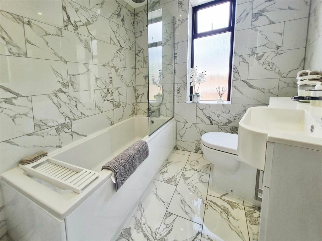Additional property image - Earnsdale Road, Darwen, Lancashire, BB3