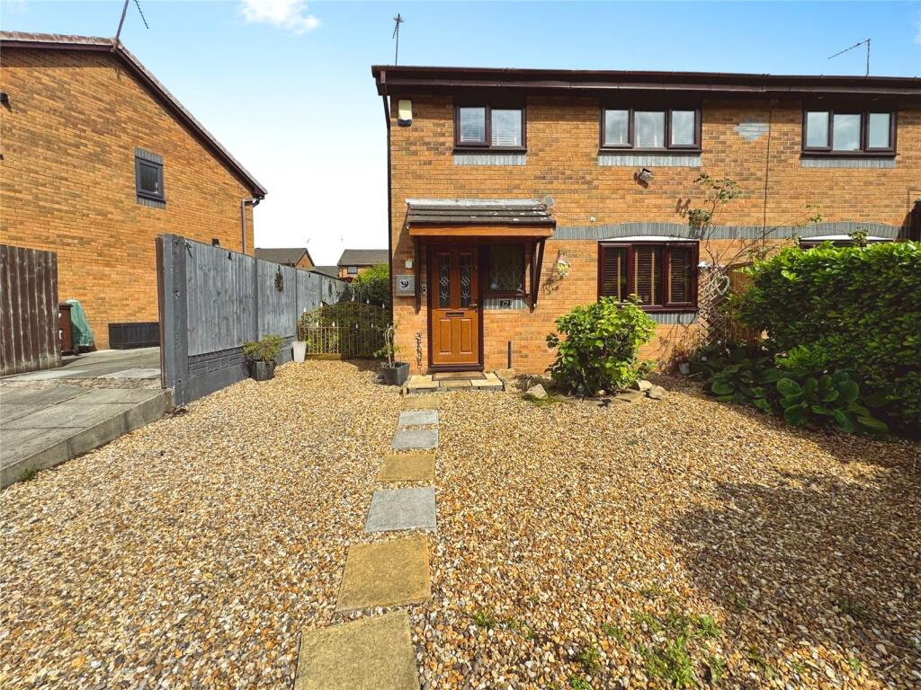 Main image of property: Felstead, Skelmersdale, Lancashire, WN8
