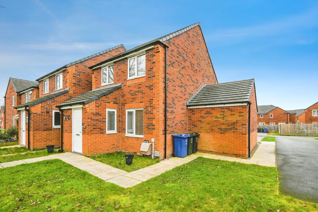 Main image of property: Courtfield Drive, Skelmersdale, Lancashire, WN8