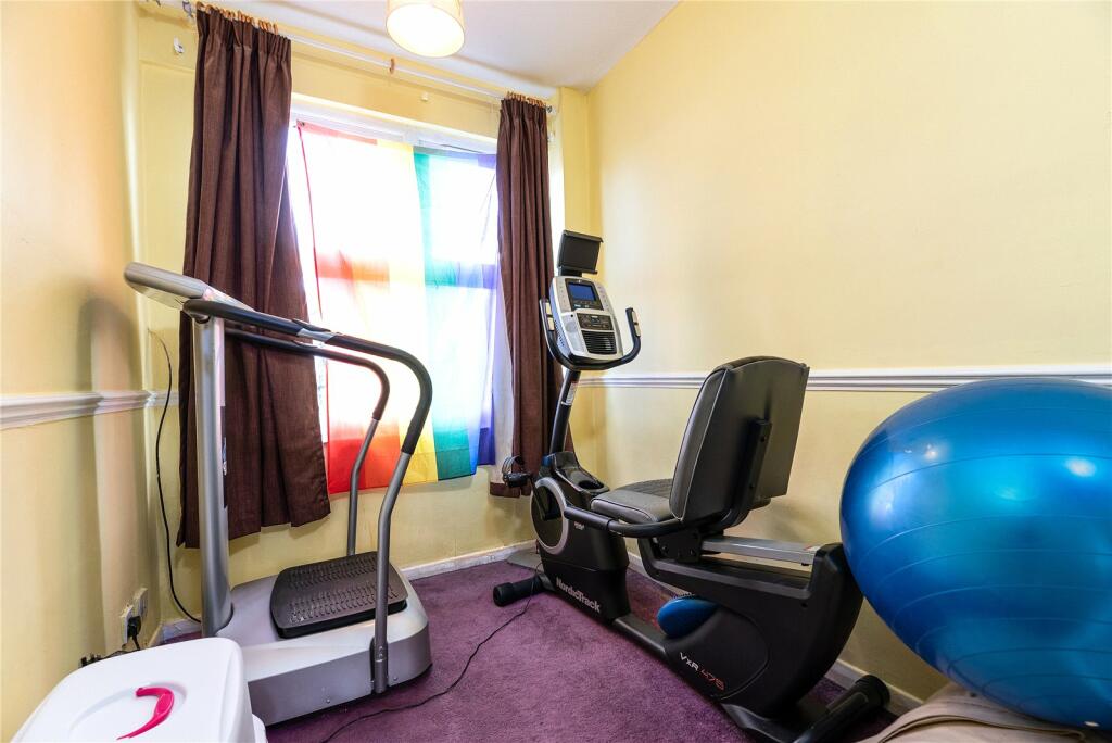 3 bedroom semidetached house for sale in Dale Park Avenue, Kilburn