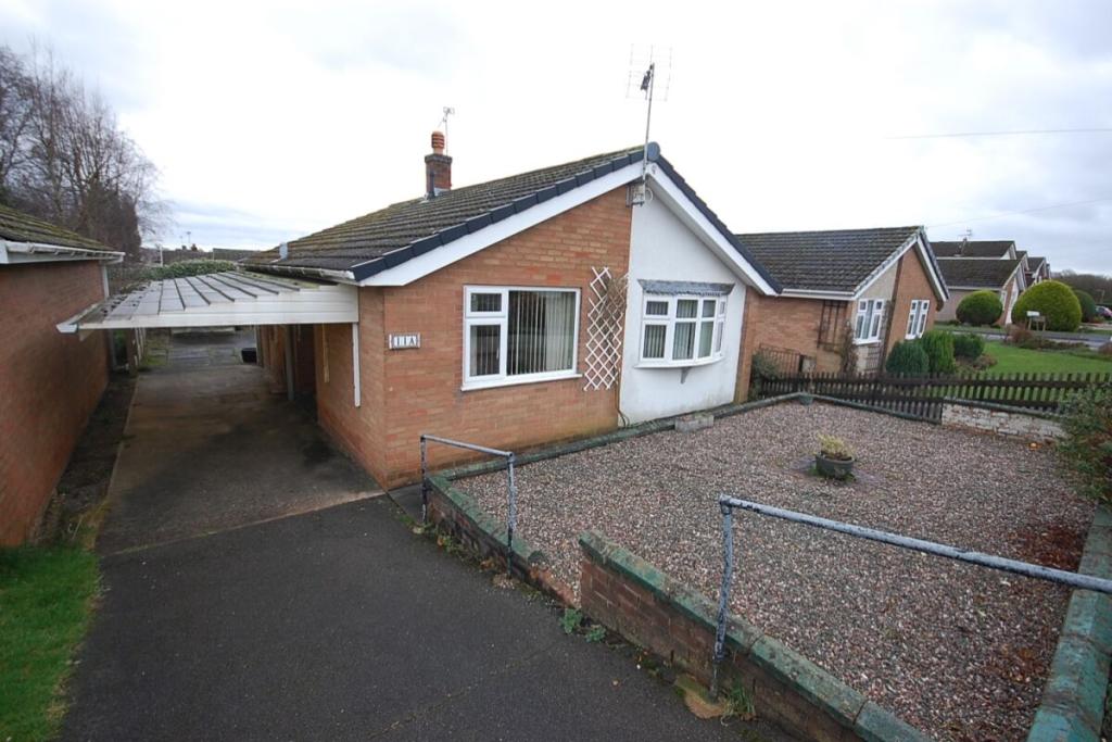 2 bedroom detached bungalow for sale in Thorpe Way, Belper, DE56