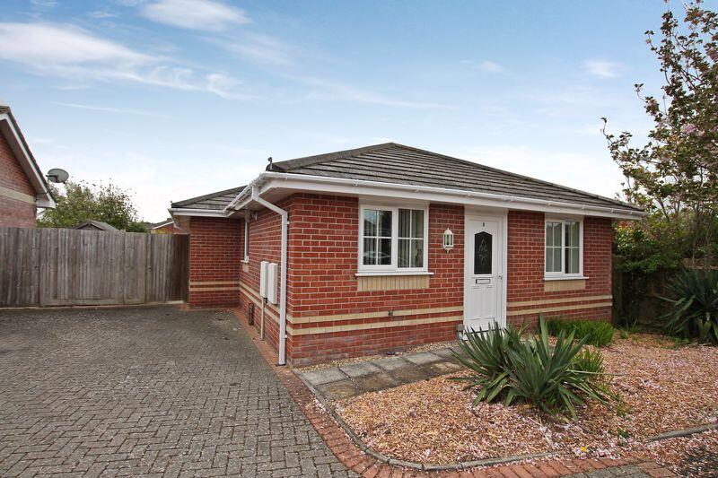 Main image of property: Edgehurst, Crescent Road, Locks Heath