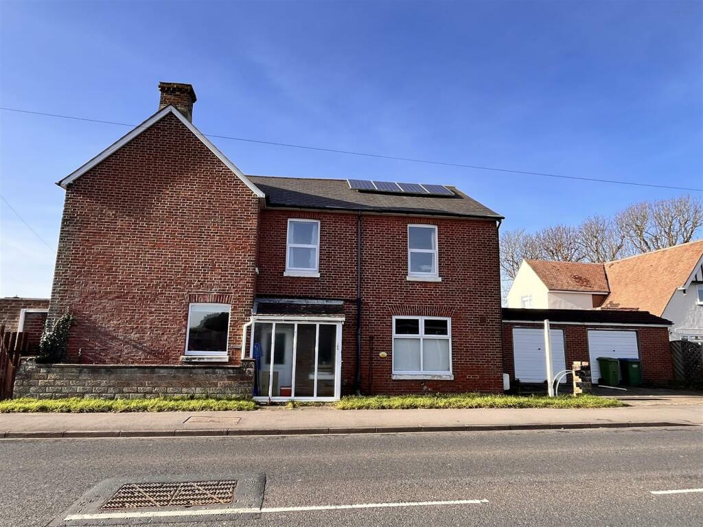 5 bedroom detached house for sale in Stubbington Lane, Stubbington