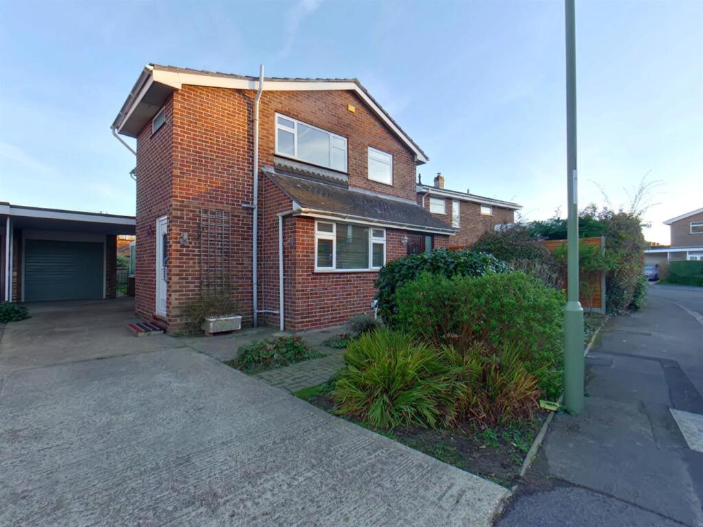 Main image of property: Darren Close, Stubbington, PO14