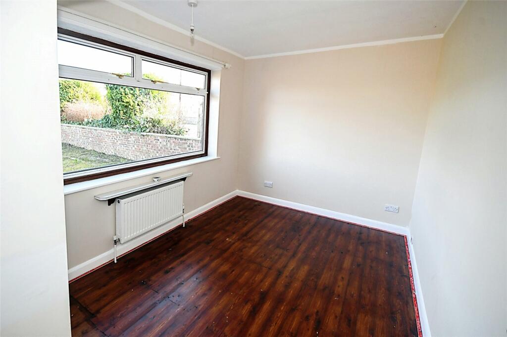 3 bedroom bungalow for sale in Grantham Road, Bracebridge Heath