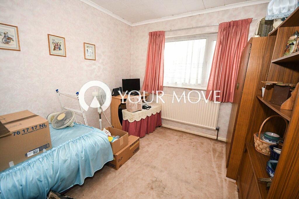 3 bedroom bungalow for sale in Westfield Avenue, North Greetwell