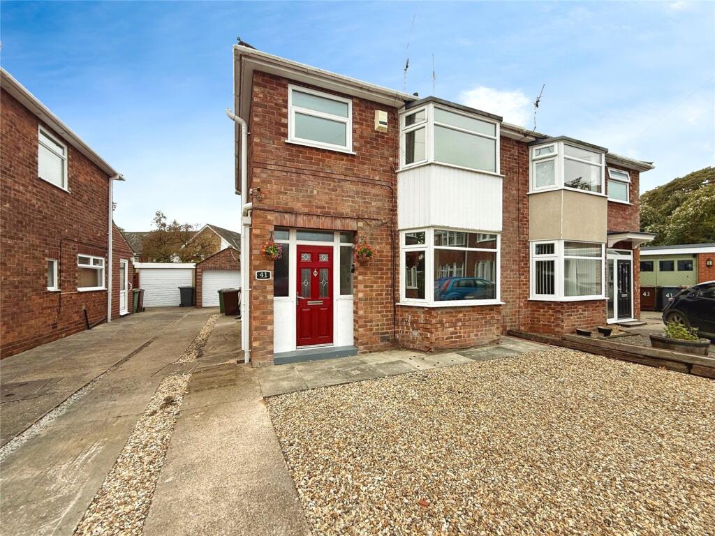 Main image of property: Park Avenue, Lincoln, Lincolnshire, LN6