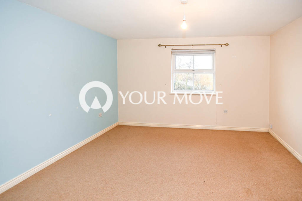 3 bedroom end of terrace house for sale in Heather Gardens, North