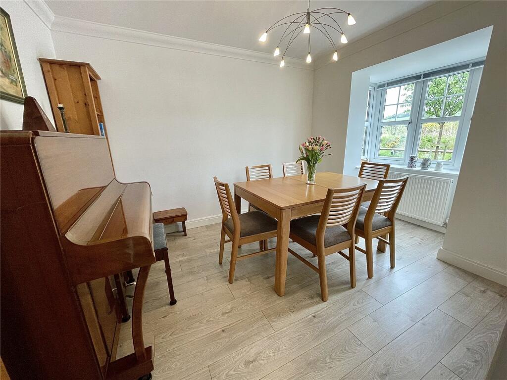 4 bedroom detached house for sale in Loweswater Close, Waddington