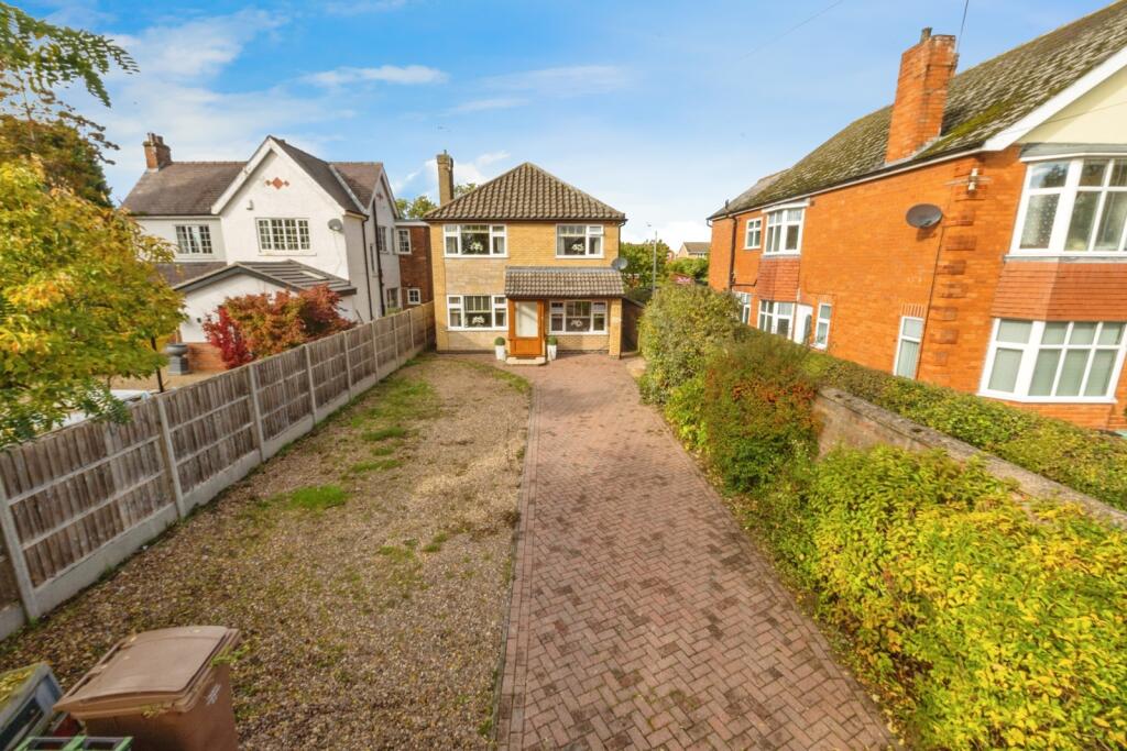 Main image of property: Lincoln Road, North Hykeham, Lincoln, Lincolnshire, LN6