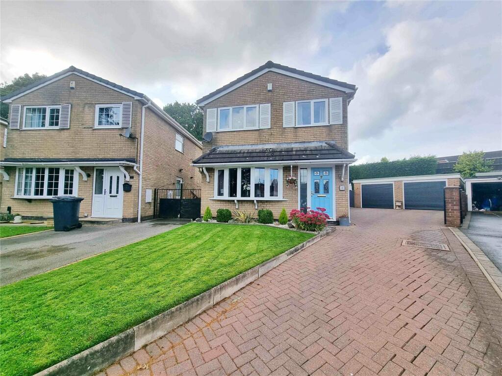 3 bedroom detached house for sale in Firbank Place, Park Hall, Stoke On