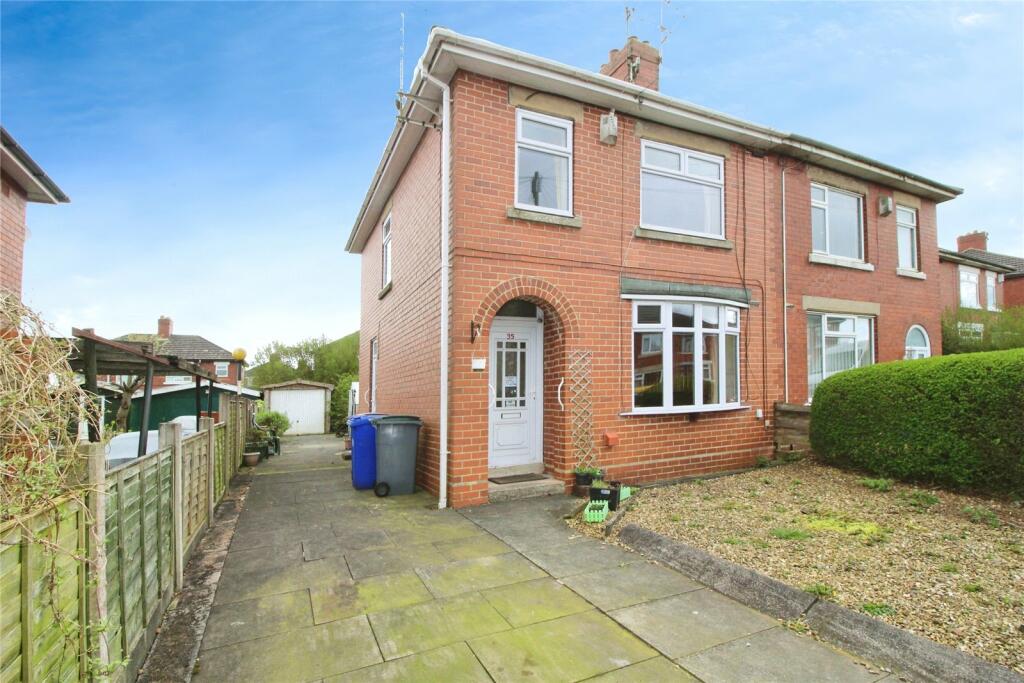 3 bedroom semi-detached house for sale in Queensmead Road, Meir, Stoke On Trent, Staffordshire, ST3