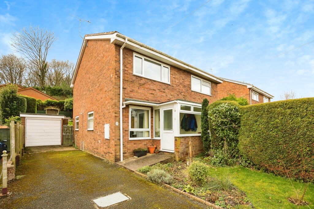 2 bedroom semidetached house for sale in Shelf Bank Close, Oswestry
