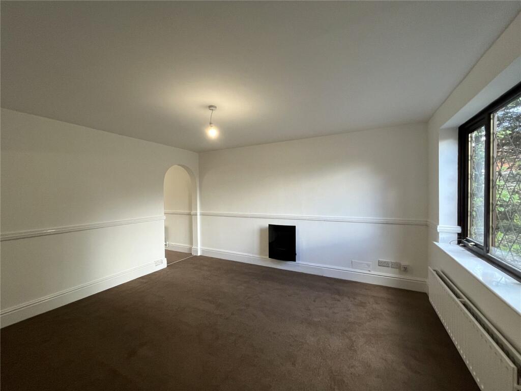 3 bedroom detached house for sale in Richmond Drive, Perton, Wolverhampton, Staffordshire, WV6