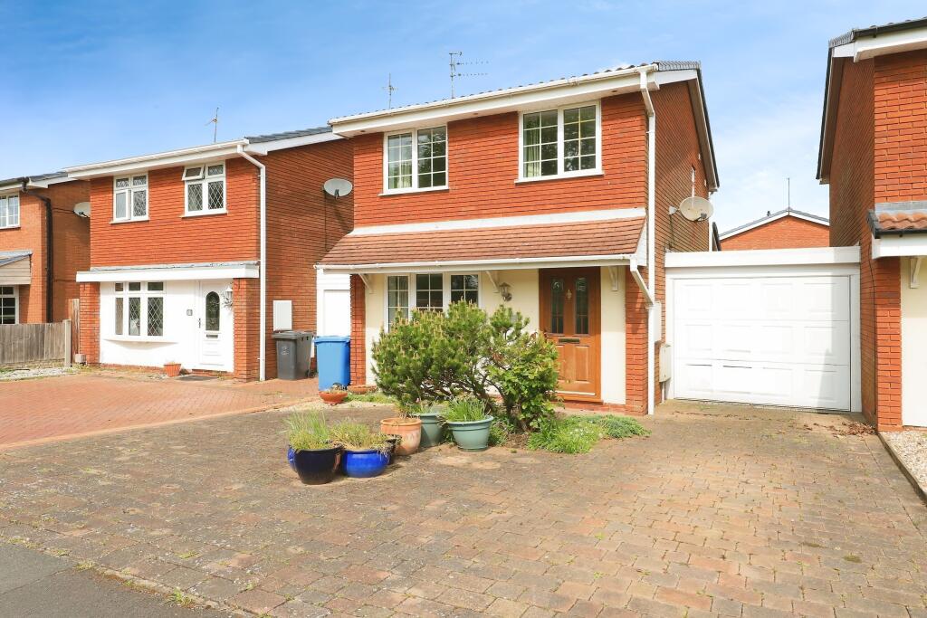 Main image of property: The Greens, Edge Hill Drive, Perton, Wolverhampton, WV6