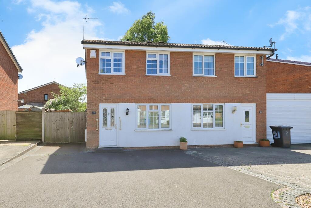 Main image of property: Ennerdale Drive, Perton, Wolverhampton, Staffordshire, WV6