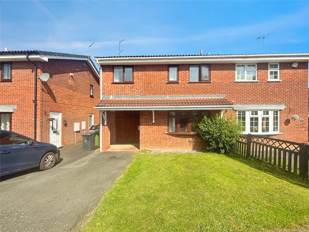 Main image of property: Stephenson Drive, Perton, Wolverhampton, Staffordshire, WV6
