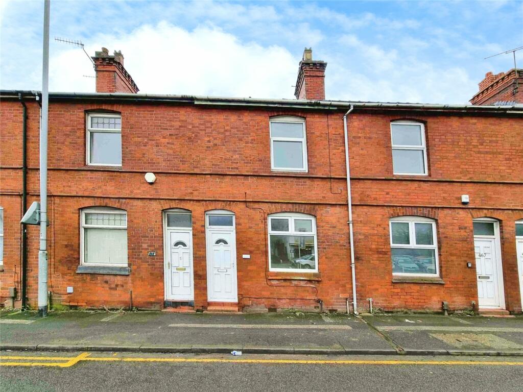 3 bedroom terraced house for sale in High Street, Tunstall, Stoke-on-Trent, Staffordshire, ST6
