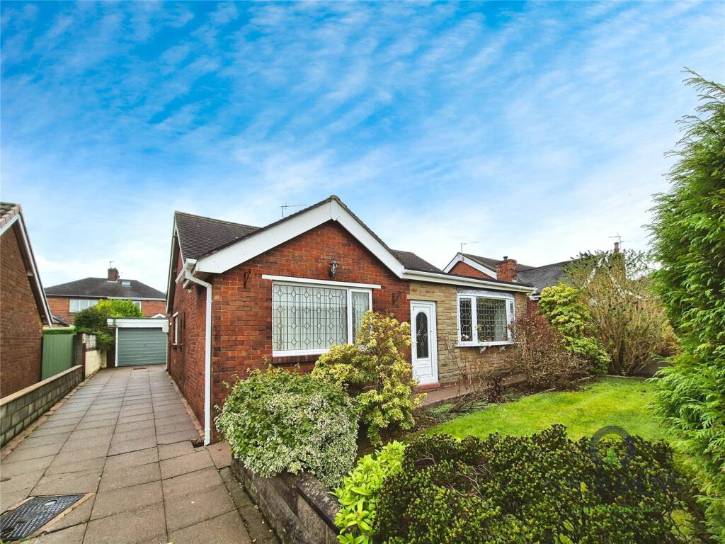 3 Bedroom Bungalow For Sale In Menai Drive Knypersley Stoke On Trent