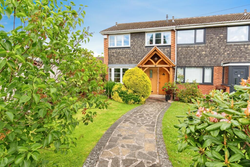 Main image of property: Calcot Drive, Wolverhampton, West Midlands, WV6