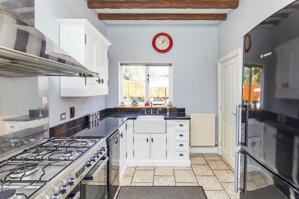 4 bedroom detached house for sale in Alexandra Road, BurtononTrent