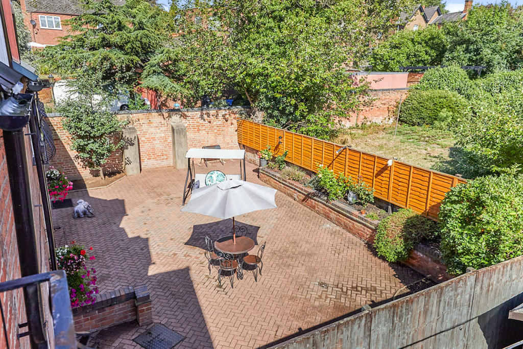 4 bedroom detached house for sale in Alexandra Road, BurtononTrent