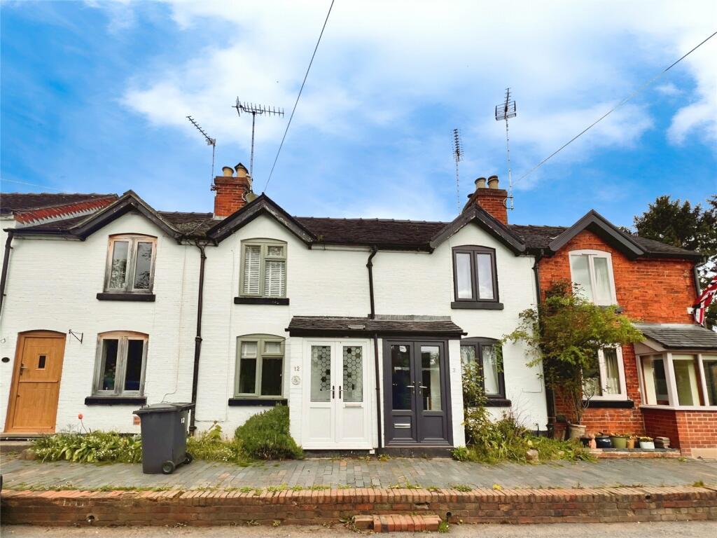 2 bedroom terraced house for sale in Brookside, RollestononDove