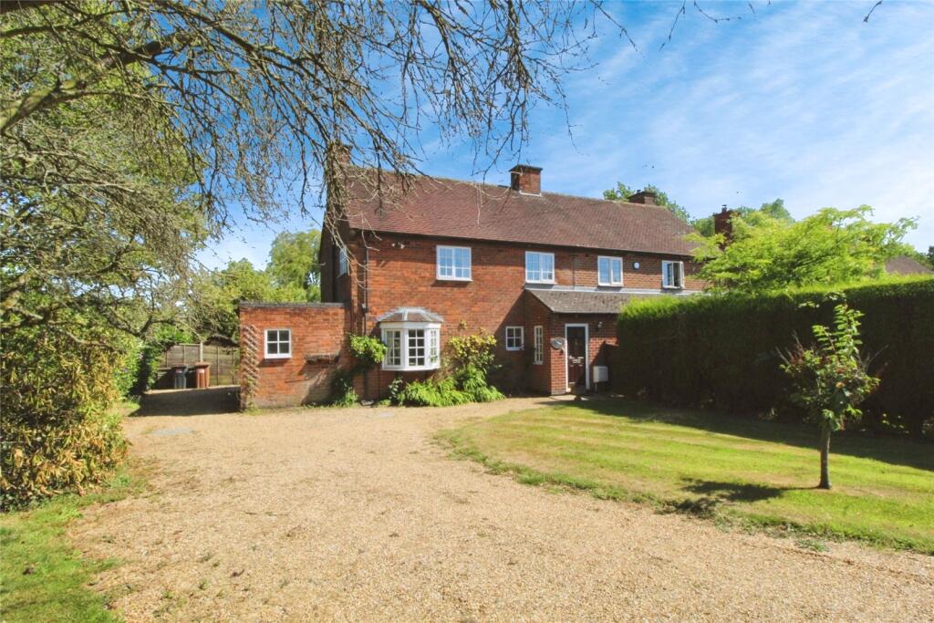 Main image of property: Staff Cottage, Ratby Lane, Markfield, Leicestershire,, LE67