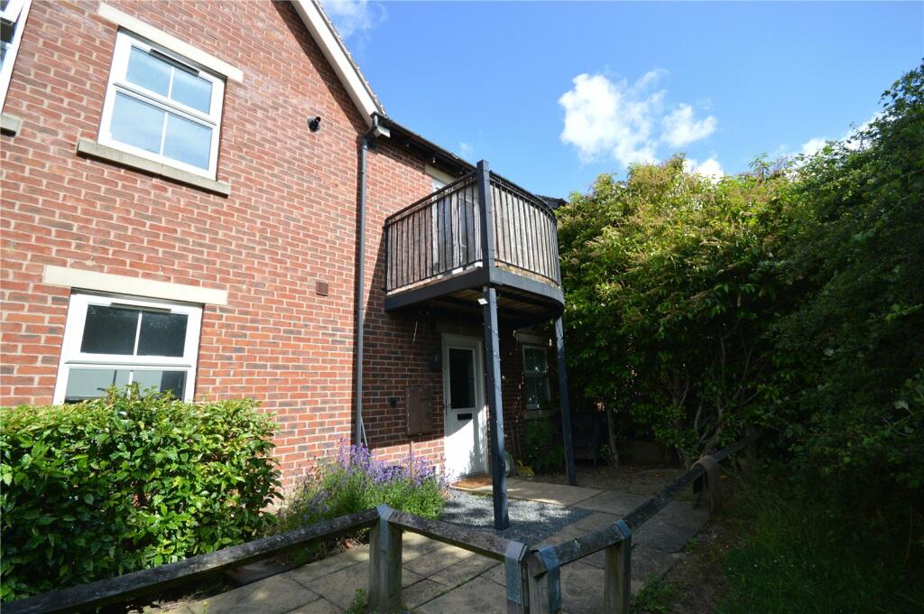 1 bedroom terraced house for sale in Solent Road, Church Gresley