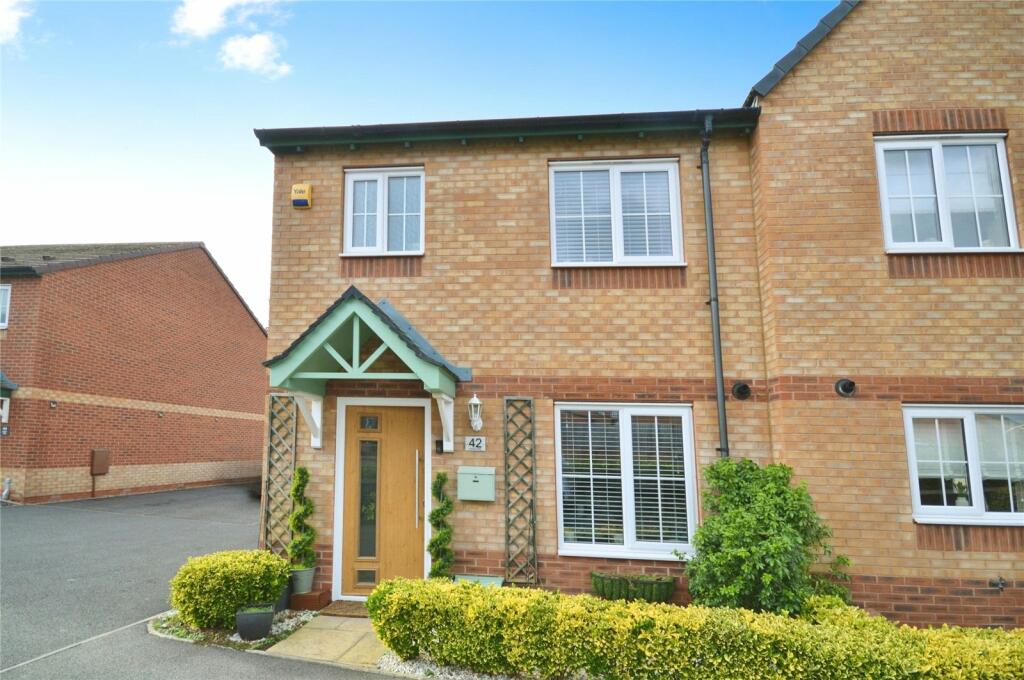 3 bedroom semidetached house for sale in Askew Way, Woodville