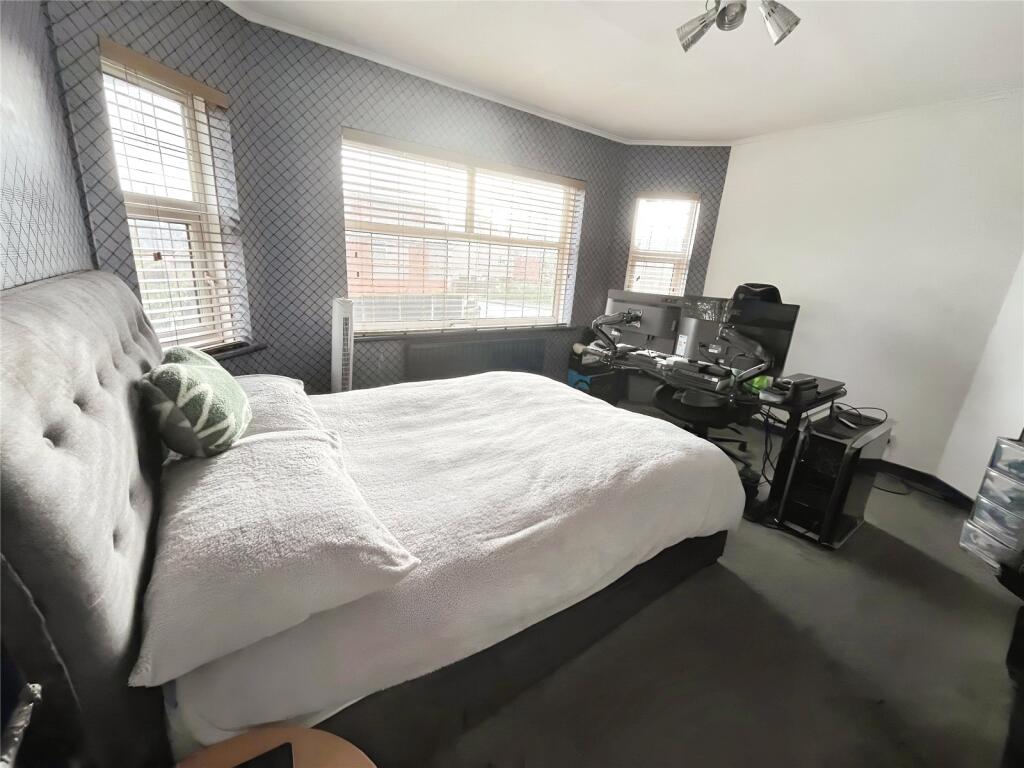 Additional property image - Rye Piece Ringway, Bedworth, Warwickshire, CV12