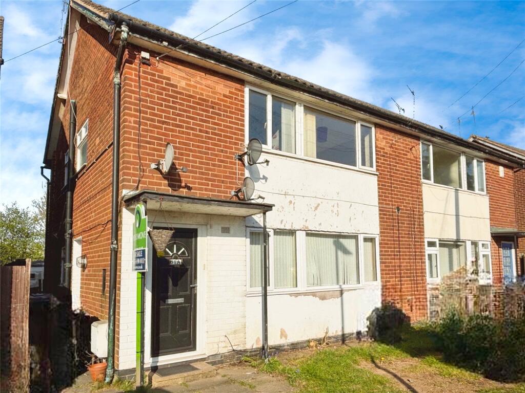 Main image of property: Dark Lane, Bedworth, Warwickshire, CV12