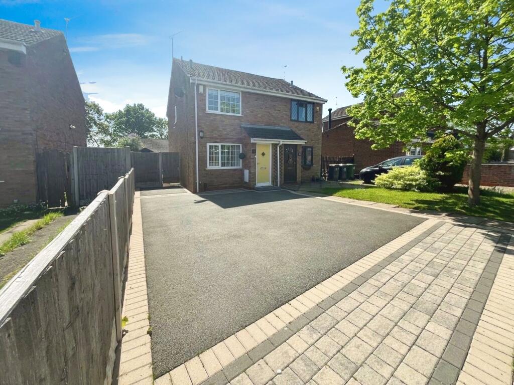 Main image of property: Cardigan Road, Bedworth, Warwickshire, CV12