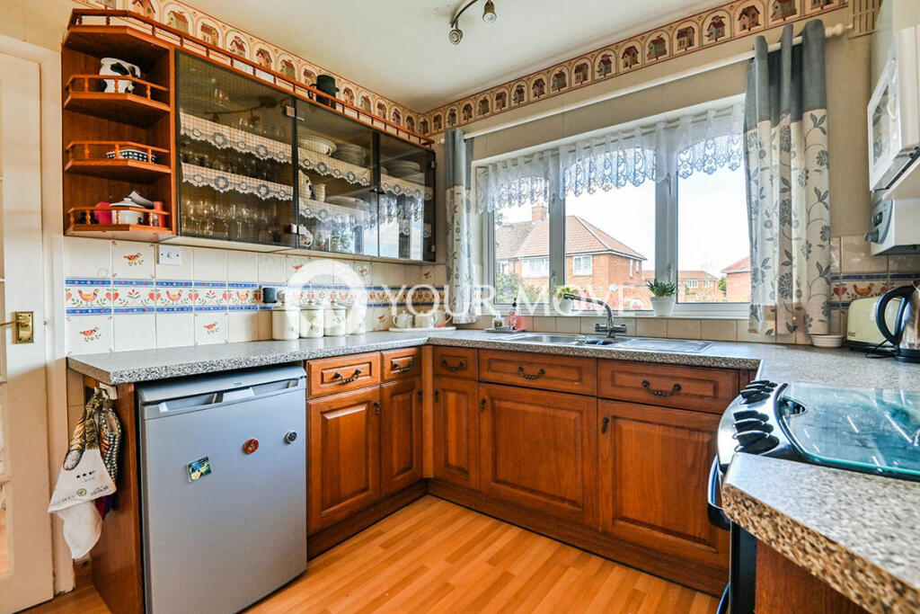 3 bedroom semidetached house for sale in Queensway, Barwell, Leicester