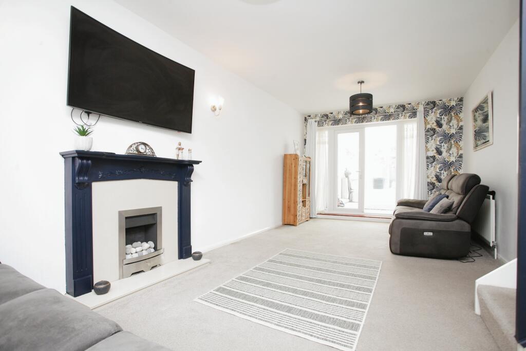 3 bedroom detached house for sale in Mill Street, Barwell, Leicester