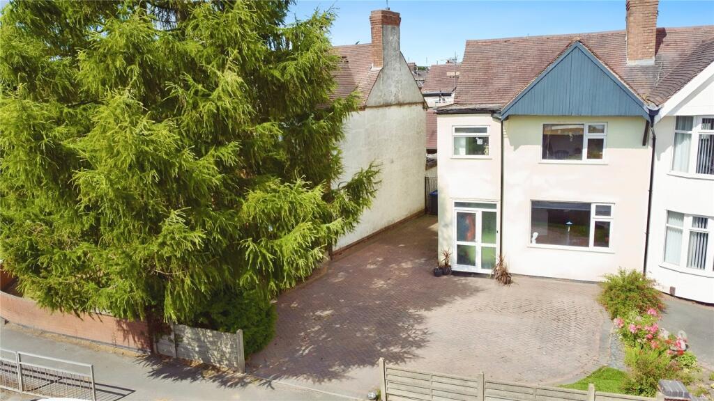 Main image of property: London Road, Hinckley, Leicestershire, LE10