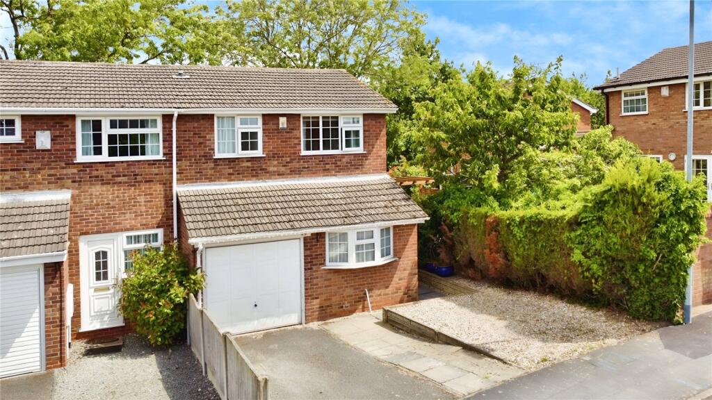 Main image of property: The Drive, Barwell, Leicester, Leicestershire, LE9