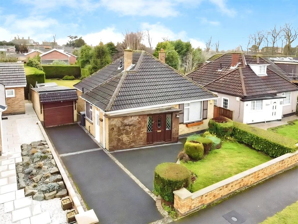 Main image of property: Denis Road, Burbage, Hinckley, Leicestershire, LE10