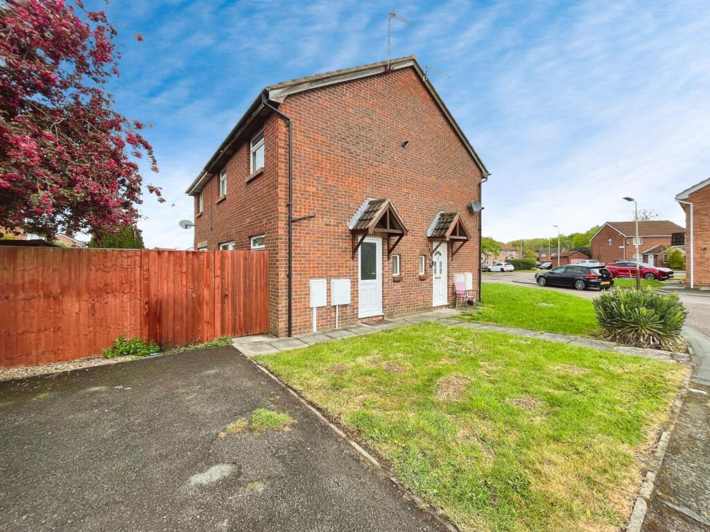 Main image of property: Manor Drive, Leicester, Leicestershire, LE4