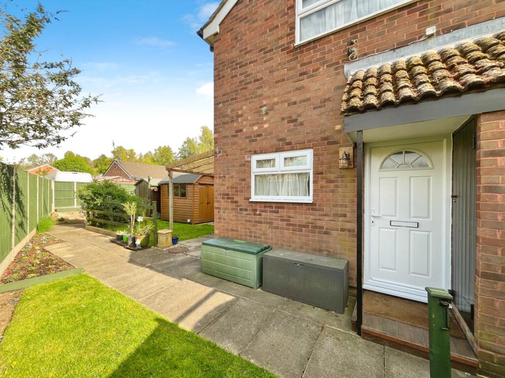 Main image of property: Warren Avenue, Leicester, Leicestershire, LE4