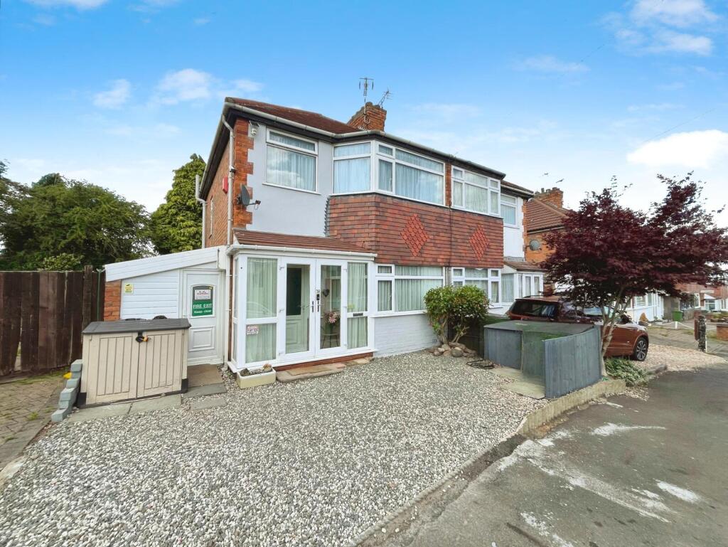 Main image of property: Cleveleys Avenue, Leicester, Leicestershire, LE3