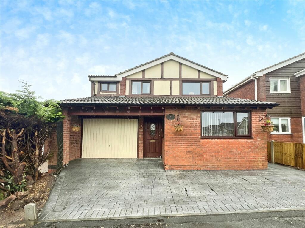 Main image of property: Skelwith Rise, Nuneaton, Warwickshire, CV11